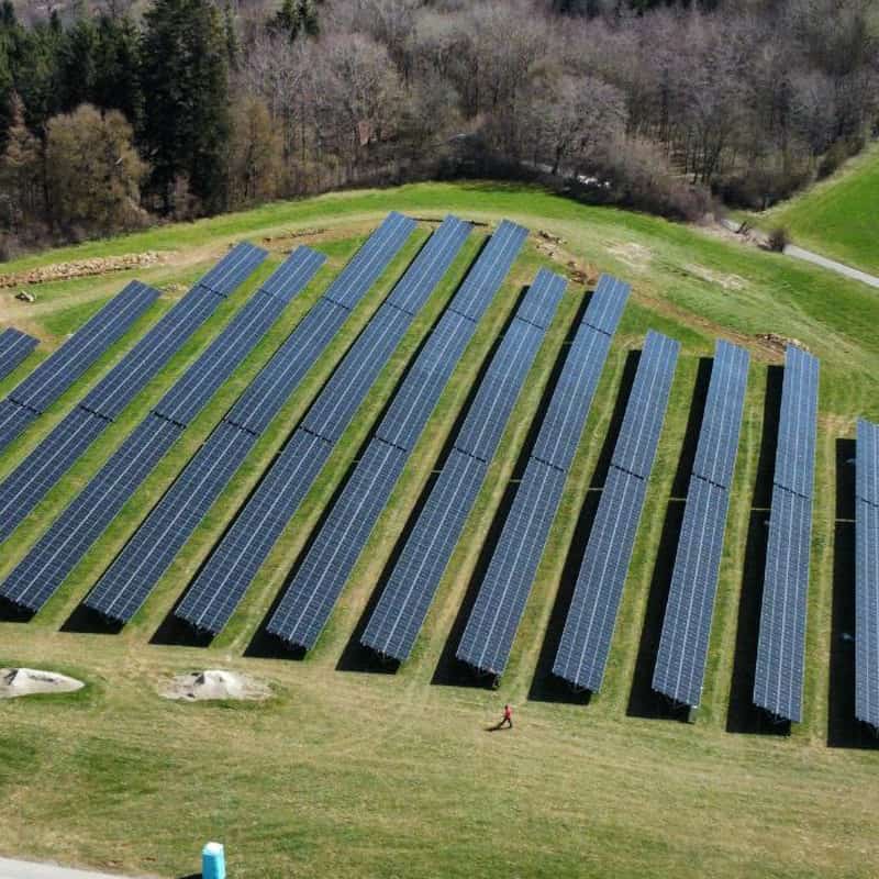 On-Grid-Photovoltaikanlage mit 750 kWp – Betzweiler-Loßburg, Deutschland 17 On-Grid-Photovoltaikanlage mit 750 kWp – Betzweiler-Loßburg, Deutschland