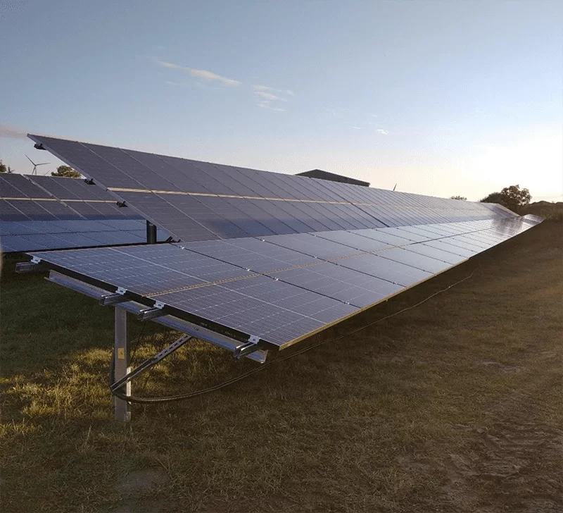 Bodenmontierte Solarstrukturen – Photovoltaik-Kraftwerk 2 MWp – Altentreptow Deutschland 102 Bodenmontierte Solarstrukturen – Photovoltaik-Kraftwerk 2 MWp – Altentreptow Deutschland