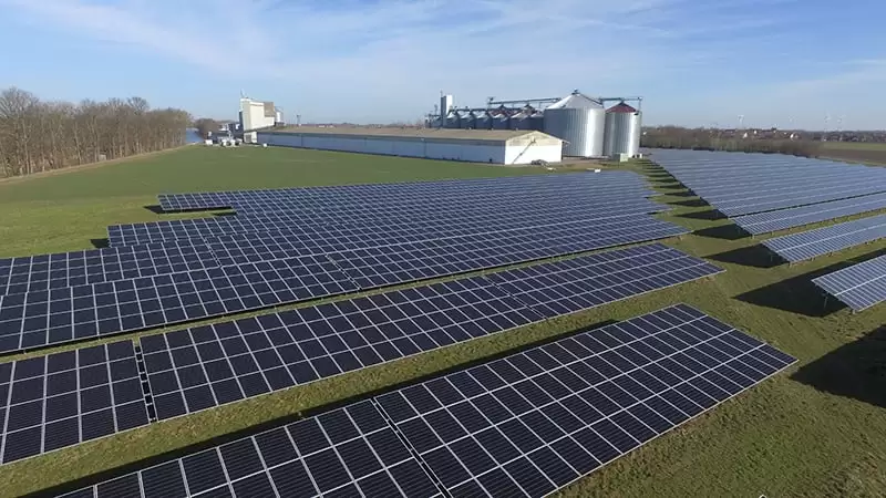 Bodenmontierte Solarstrukturen 2 MWp Deutschland – Algermissen 1 Bodenmontierte Solarstrukturen 2 MWp Deutschland – Algermissen