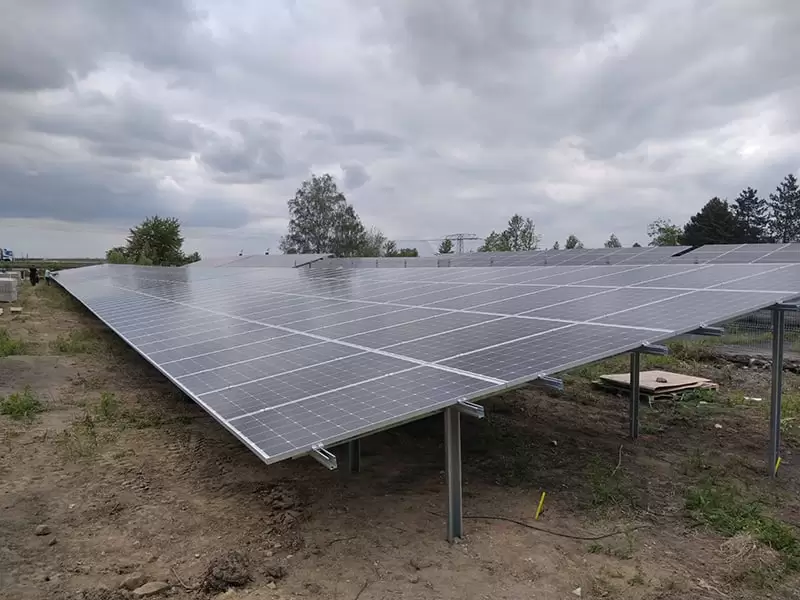 Solar-Photovoltaik-Kraftwerk 750 kWp – Espenhain Deutschland. 69 Solar-Photovoltaik-Kraftwerk 750 kWp – Espenhain Deutschland.