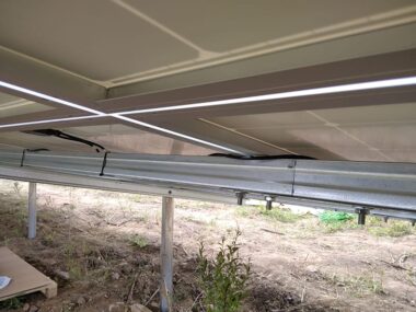 Structura panouri fotovoltaice la sol 3V 3 vertical 2 stalpi 3