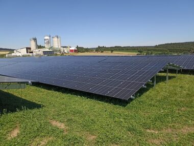Structura panouri fotovoltaice la sol 3V Est Vest 3x3 vertical 4 stalpi 11