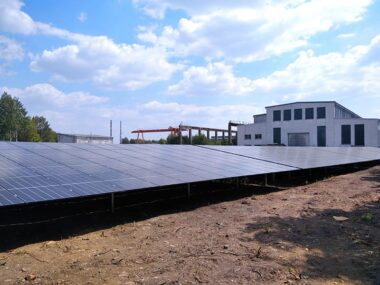 Structura panouri fotovoltaice la sol 4V Est Vest 4x4 vertical 2x2 stalpi 2